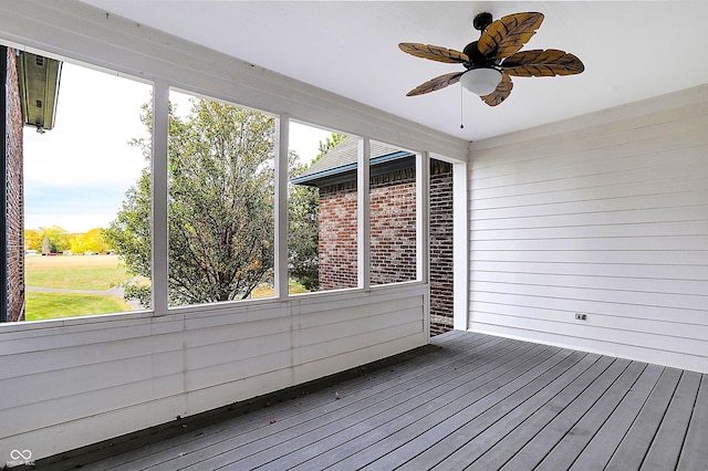 7178 Lockford N, Avon, IN 46123 - unfurnished sunroom featuring ceiling fan