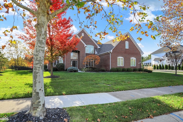 view of front of home featuring a front lawn