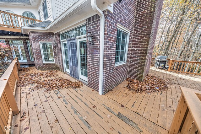 deck with grilling area