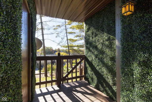 8168 Shorewalk Dr Unit A, Indianapolis, IN 46236 - view of wooden terrace