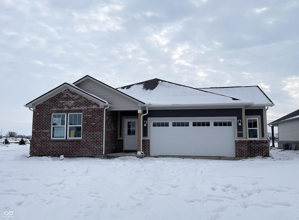 view of front facade with a garage