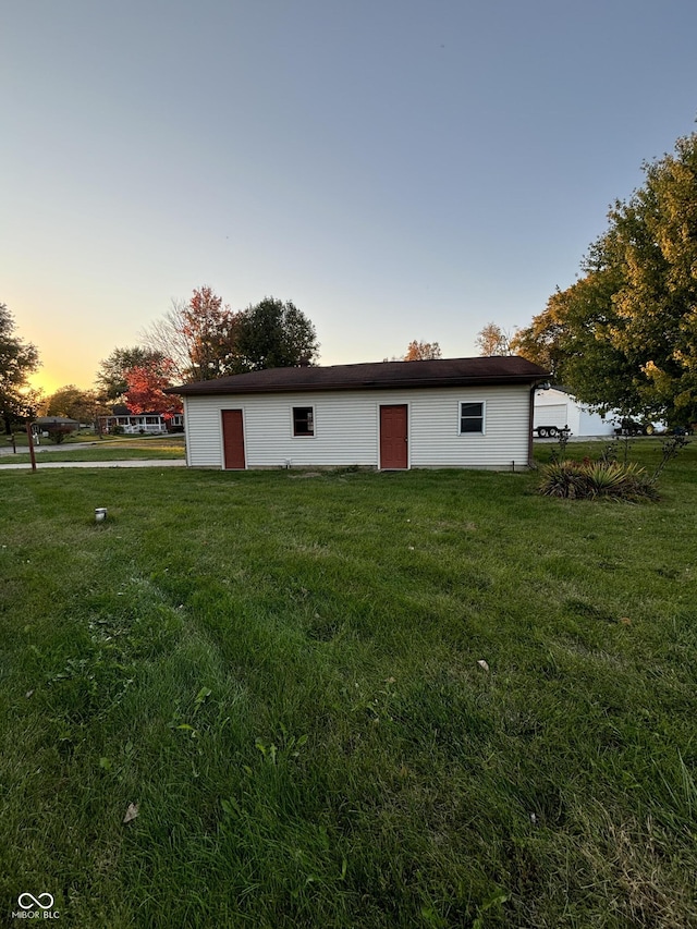 exterior space featuring a yard