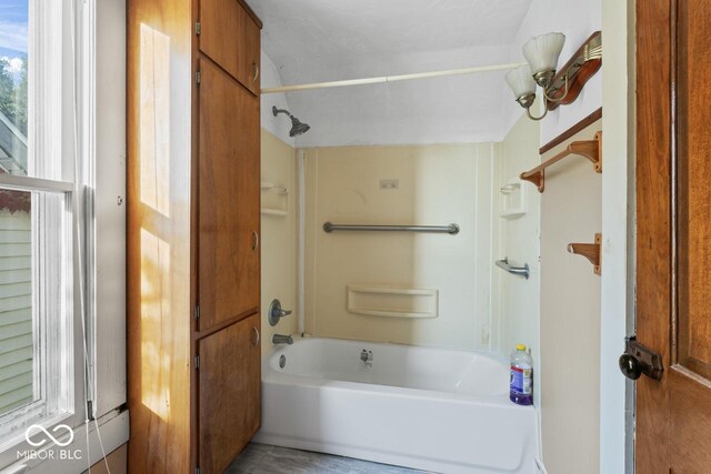 917 S 15th St, New Castle, IN 47362 - bathroom with shower / bathtub combination