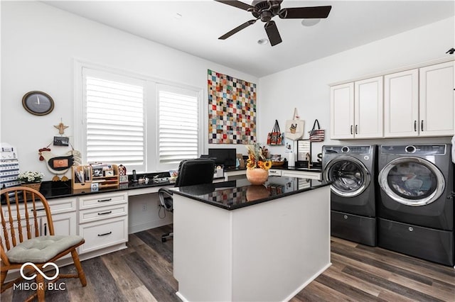 interior space with sink, washer and clothes dryer, dark hardwood / wood-style floors, and ceiling fan