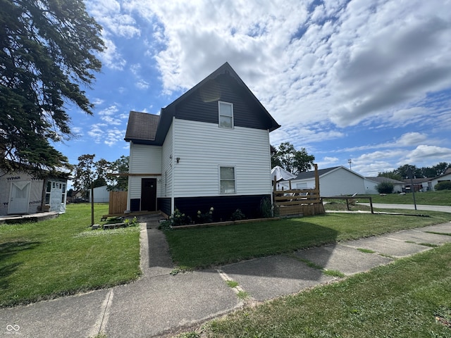 exterior space featuring a lawn