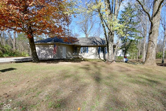 exterior space featuring a front yard