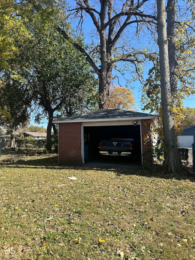 exterior space featuring a yard