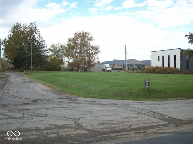 8099 Castleton Rd, Indianapolis, IN 46250