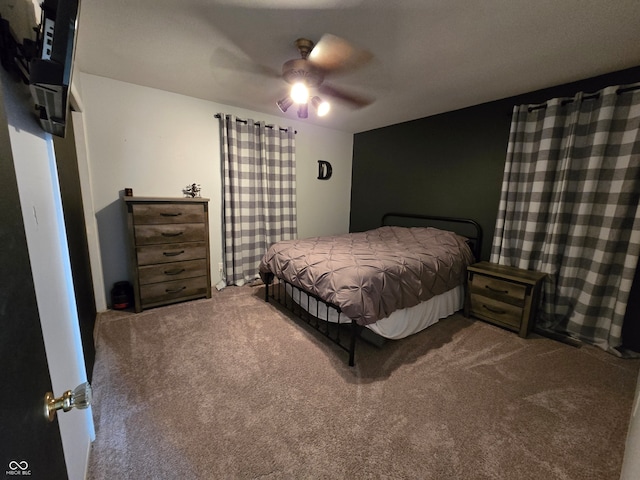 bedroom featuring carpet floors and ceiling fan