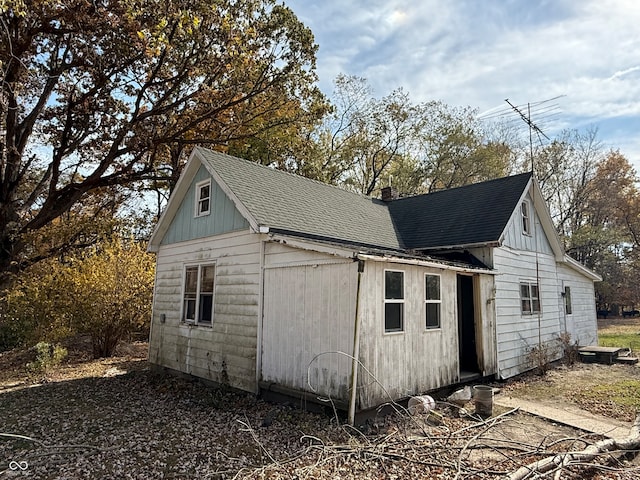 view of outdoor structure