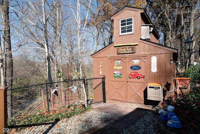 view of outdoor structure