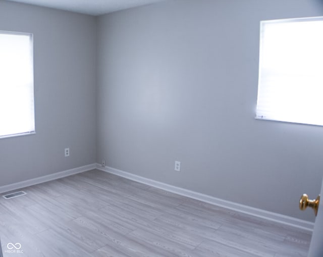 empty room featuring light hardwood / wood-style flooring