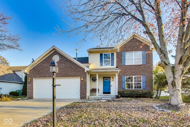 view of front property featuring a garage