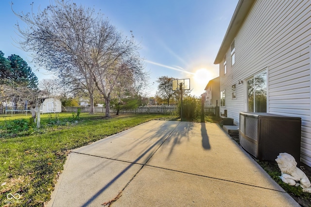 534 Austrian Way, Avon, IN 46123 - view of sport court with a shed