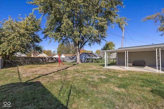 view of yard with a patio area