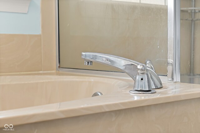 bathroom featuring sink