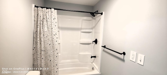 12544 S State Road 3, Westport, IN 47283 - bathroom featuring shower / tub combo and toilet