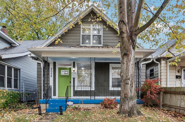 view of front of property featuring covered porch