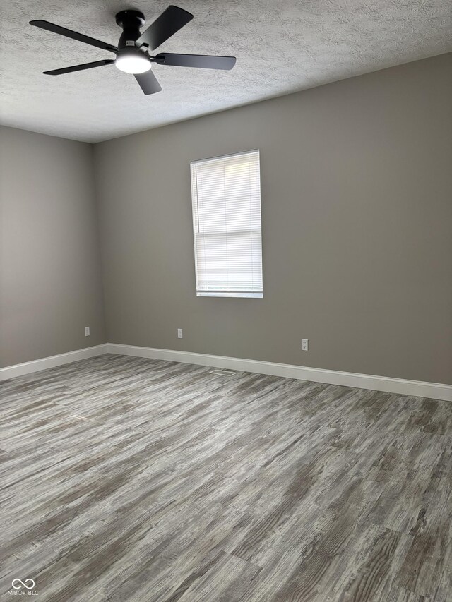 1924 N Lesley Ave, Indianapolis, IN 46218 - photo 23
