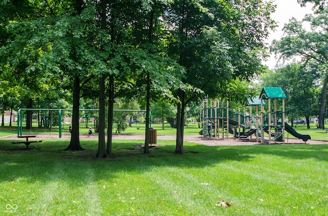 view of jungle gym featuring a yard