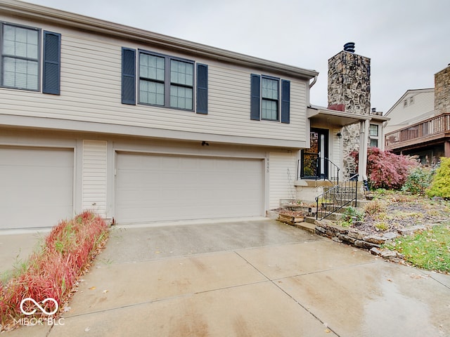 view of front of house featuring a garage