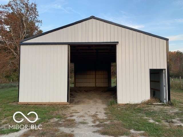 view of outbuilding