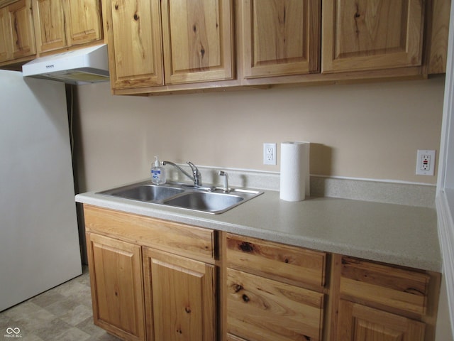 kitchen featuring sink