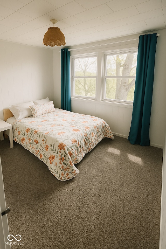 bedroom with carpet floors