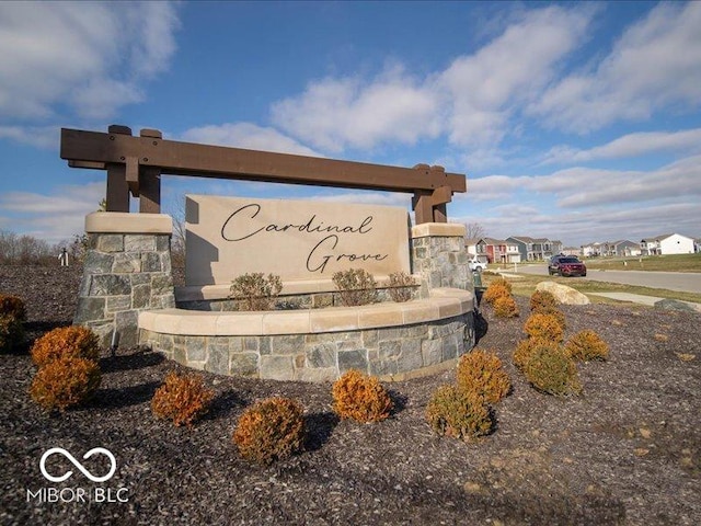 view of community / neighborhood sign