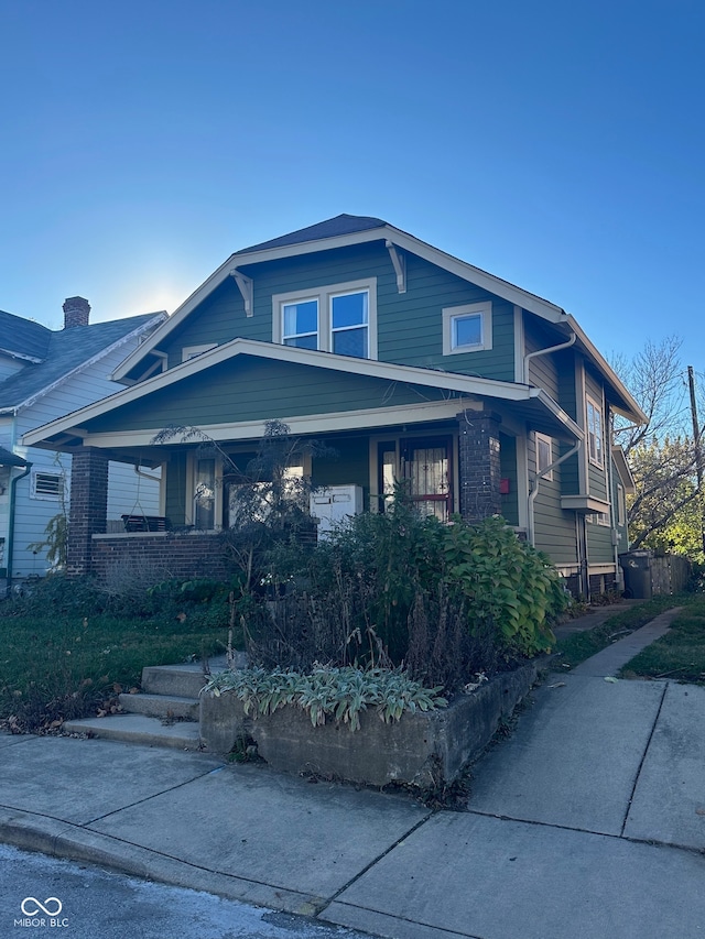 view of front of home with covered porch