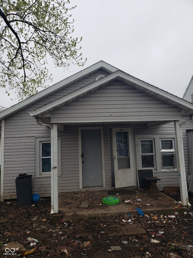 bungalow-style home with covered porch