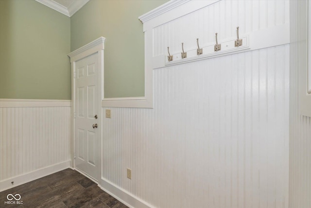 7290 Lockford Walk N, Avon, IN 46123 - detailed view of a wainscoted wall, wood finished floors, and ornamental molding