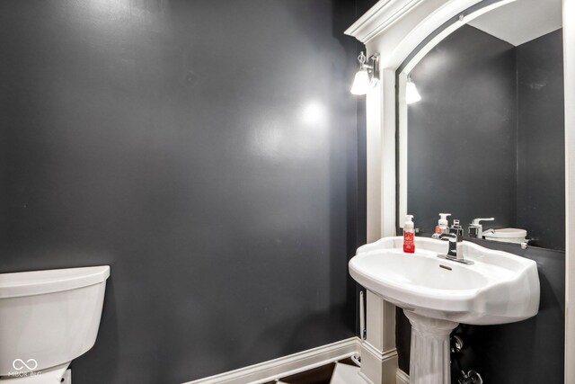 5784 N 600 E, Greenfield, IN 46140 - bathroom with toilet