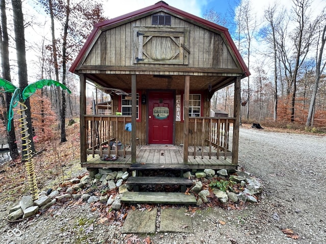 view of front of property with covered porch