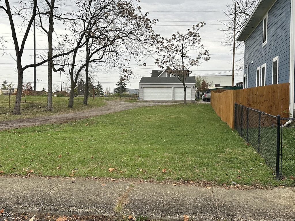 2646 E Brookside Ave, Indianapolis, IN 46218 - photo 1