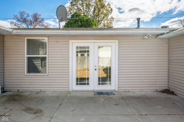 doorway to property featuring a patio area