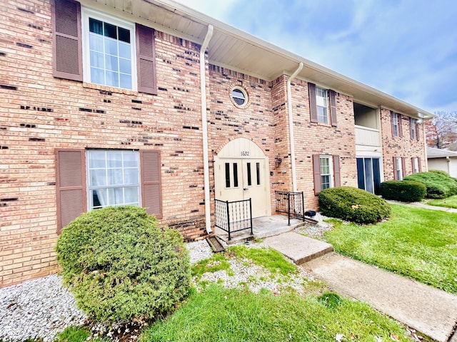 1632 Wellesley Ct Unit 6, Indianapolis, IN 46219 - photo 1