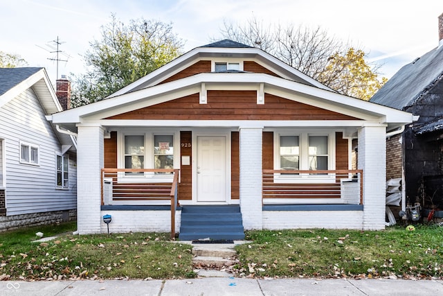 bungalow featuring covered porch