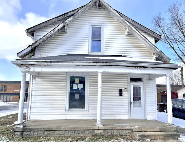 view of front of property with covered porch