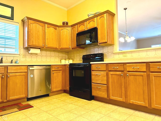 kitchen with black appliances, crown molding, hanging light fixtures, and tasteful backsplash