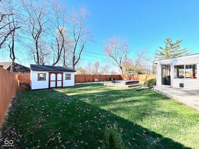 view of yard with a shed