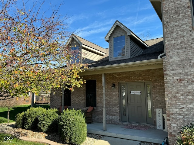 property entrance with a porch