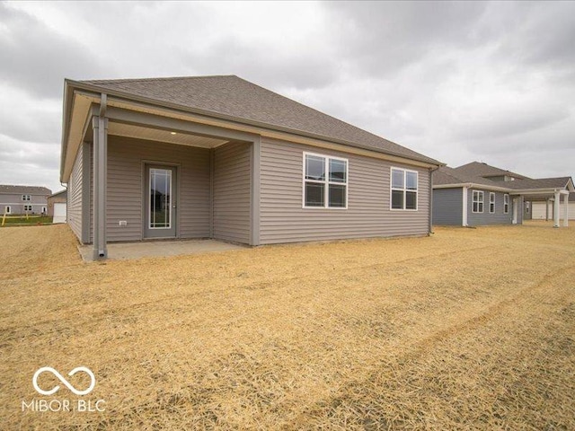 6322 Granby Dr, Whitestown, IN 46075 - rear view of house featuring a shingled roof