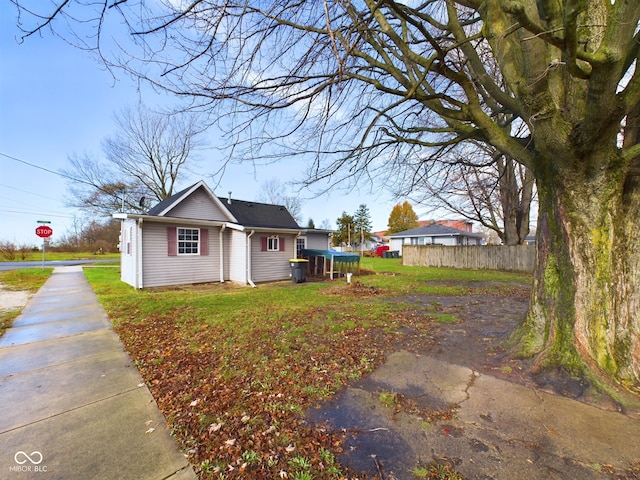 31 S Superior St, Orestes, IN 46063 - view of front of property featuring driveway