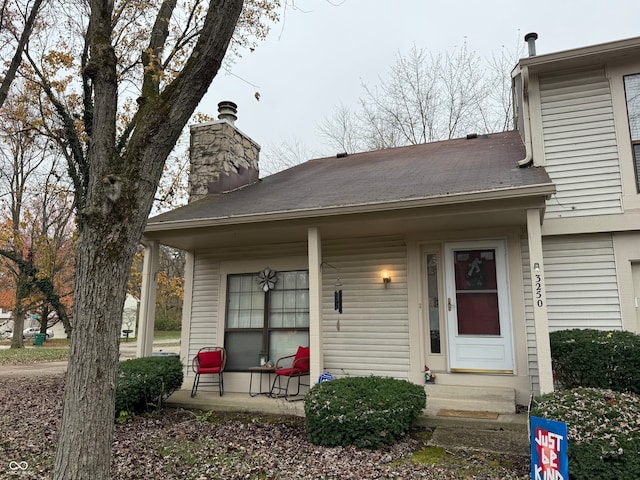 view of front facade with covered porch