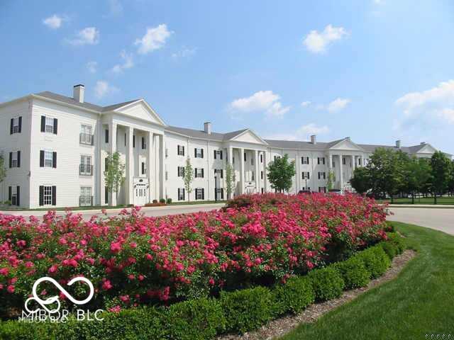 12938 University Cres Apt 2B, Carmel, IN 46032 - photo 1