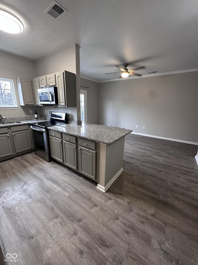 12938 University Cres Apt 2B, Carmel, IN 46032 - photo 7