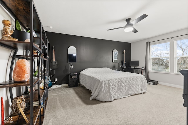 bedroom featuring carpet flooring and ceiling fan