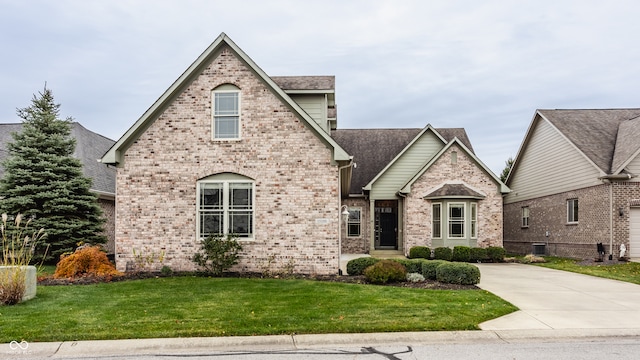 view of front of home with a front yard