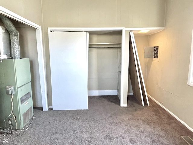 unfurnished bedroom with carpet